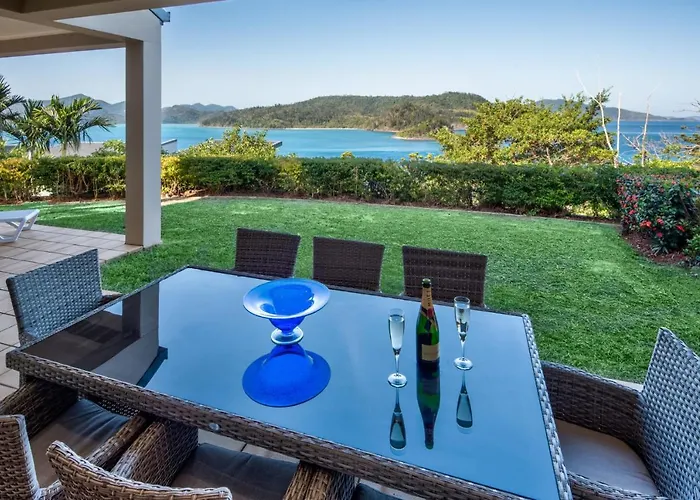La Bella Waters 1 Wide Reaching Ocean Views And Buggy Villa Hamilton Island